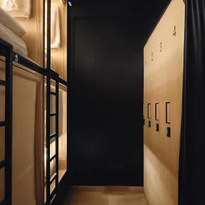 旅馆 Westay Capsule, 迪拜